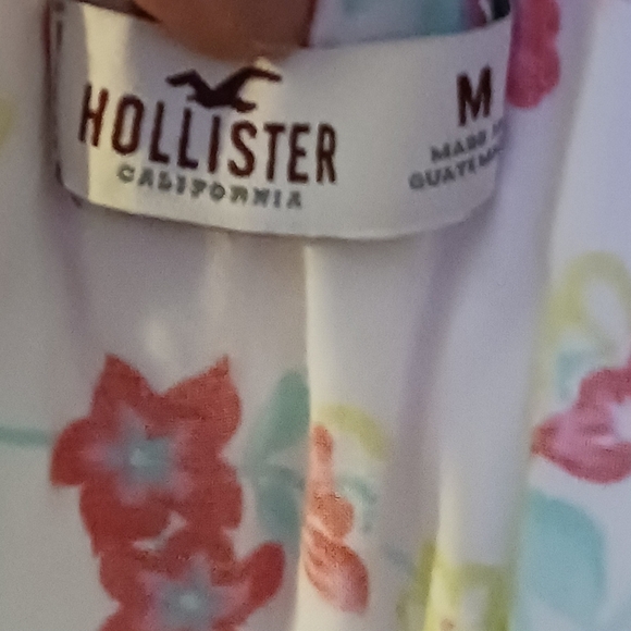 Hollister Womens Floral top/Sz M - Picture 3 of 3